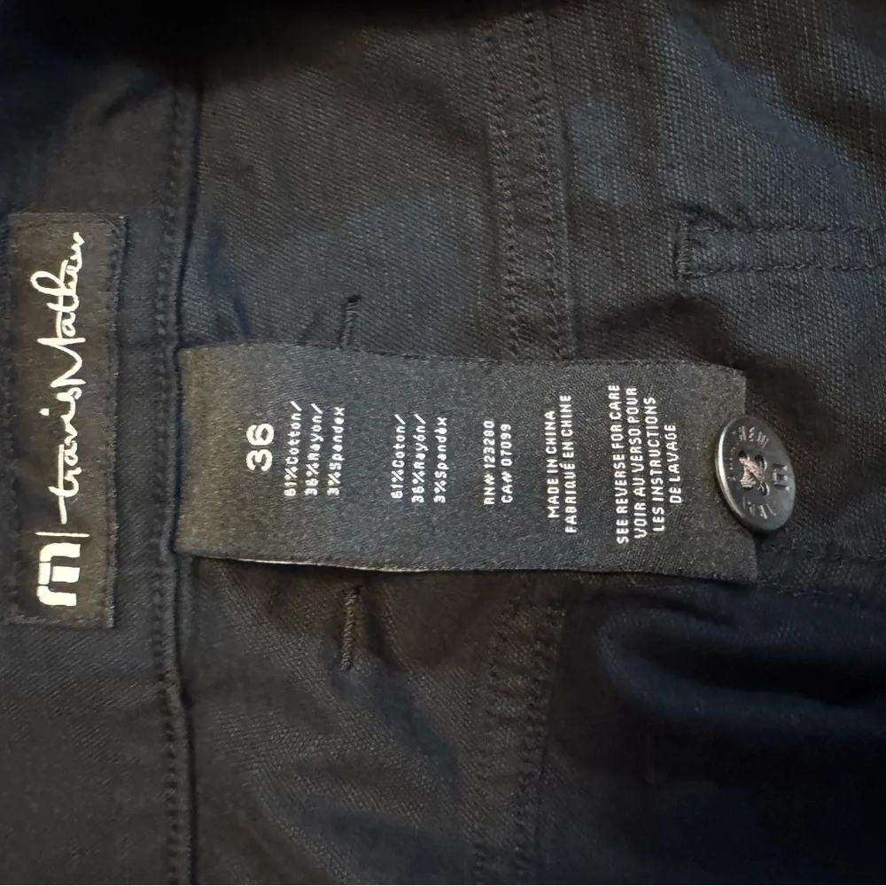 Travis Matthew Men’s Black Performance Straight Leg Lightweight Casua Golf Pants - Picture 3 of 14